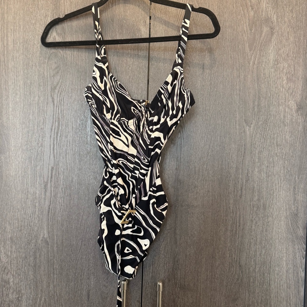 NWT WE WORE WHAT ONIA Black Marble Danielle One Piece Swim Medium